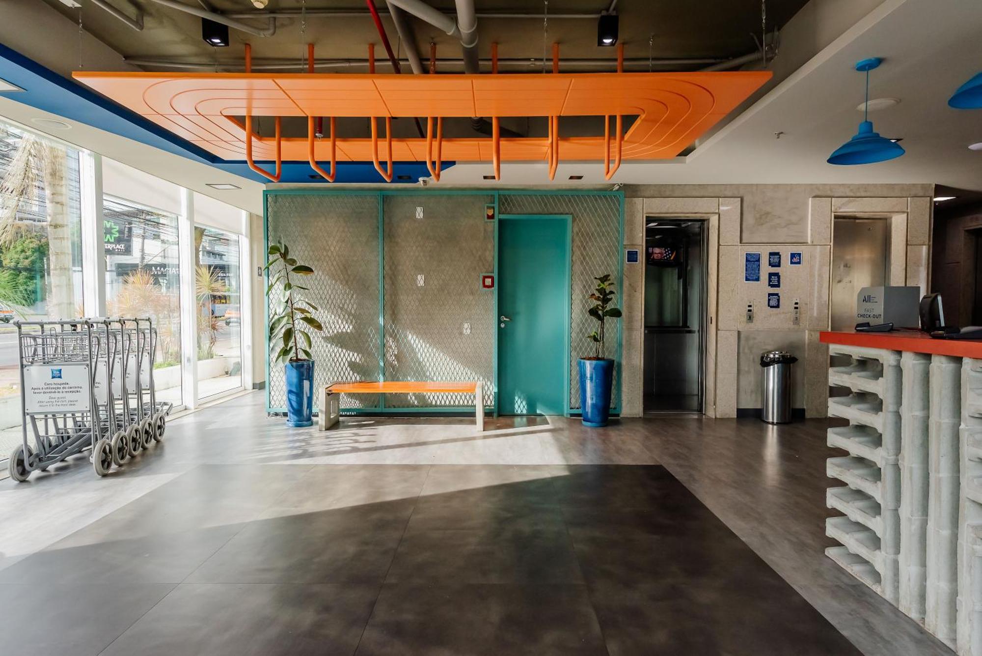 Ibis Budget Vitoria Exterior photo